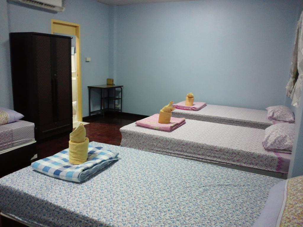 Nalin Guesthouse Chiang Mai Quarto foto