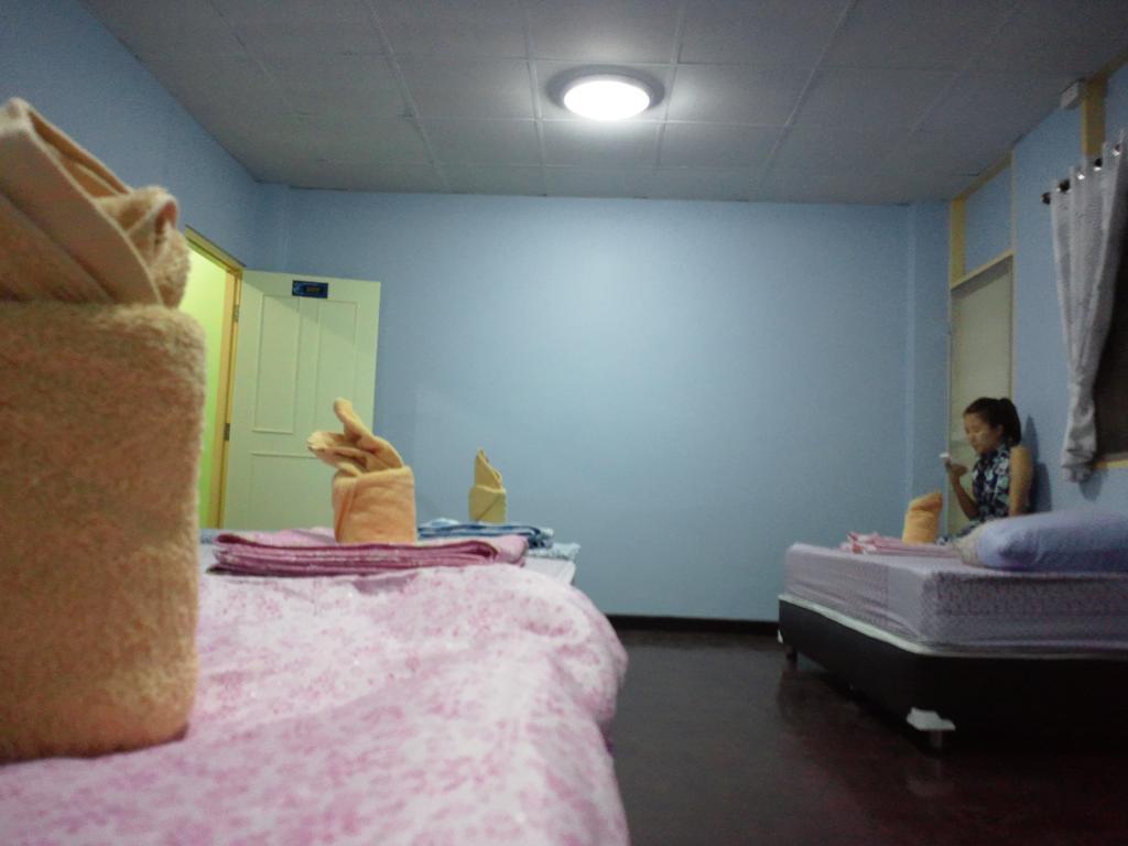 Nalin Guesthouse Chiang Mai Quarto foto